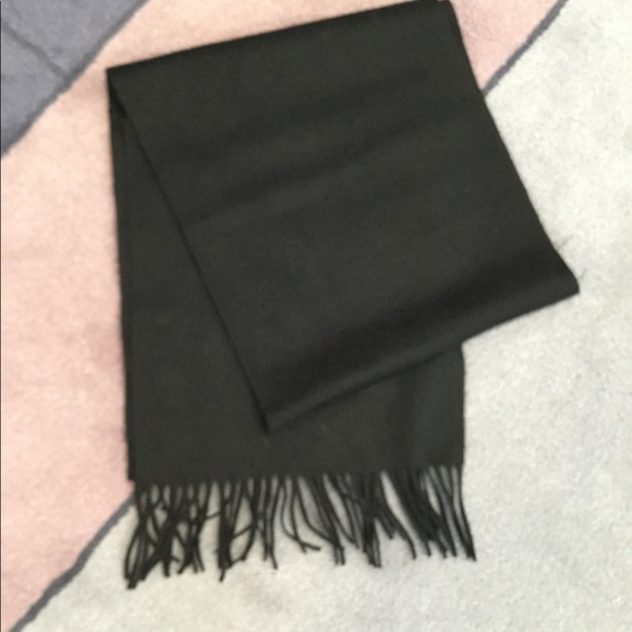 Richard Waithe💯% Cashmere scarf Unisex.Almost new - Picture 1 of 4